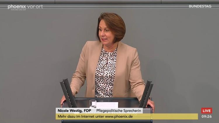 pflege, pueg, pflegende angehörigen, pflegereform,